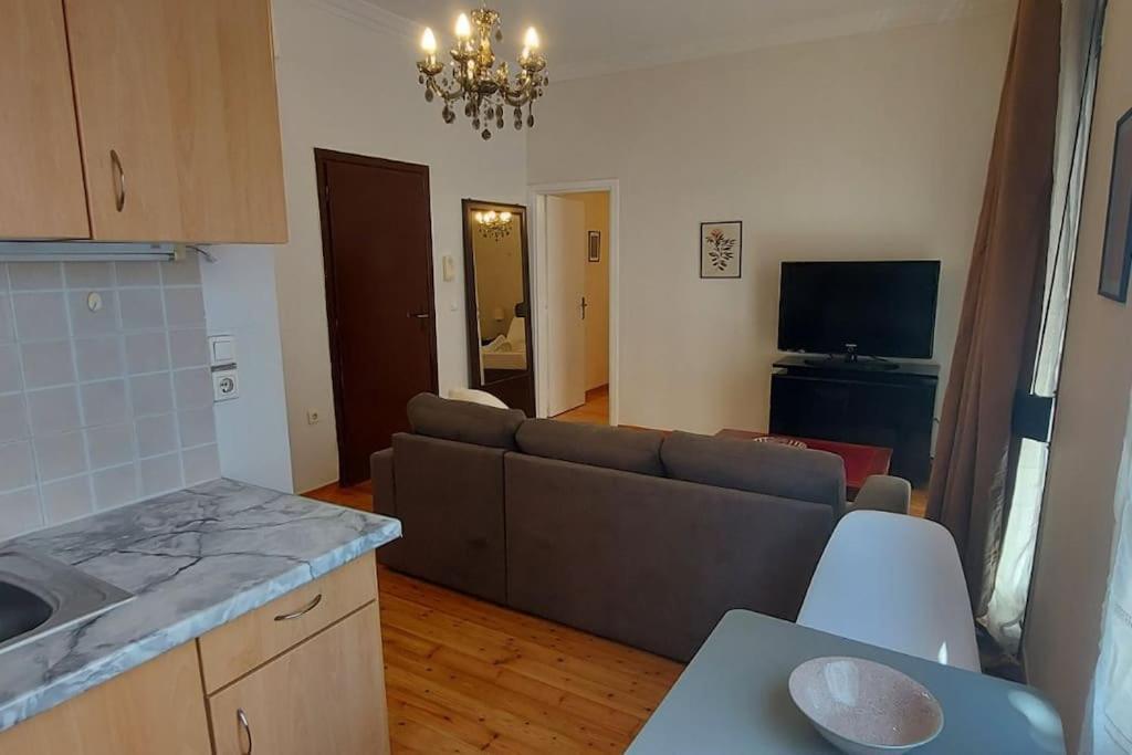 Spacious Beauty In Athens, 55M2, Metro 7' Eksteriør billede